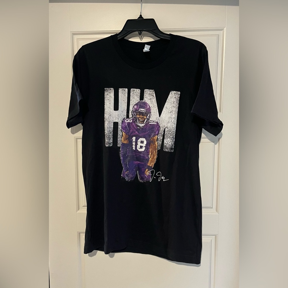 NEW Mens tshirt